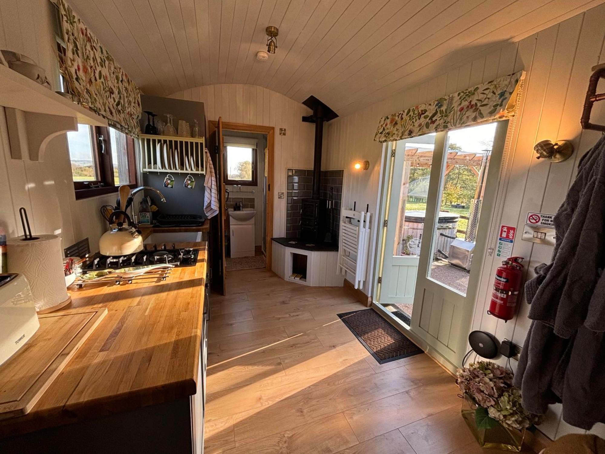 Bron Hafren Bed and Breakfast Montgomery Eksteriør billede