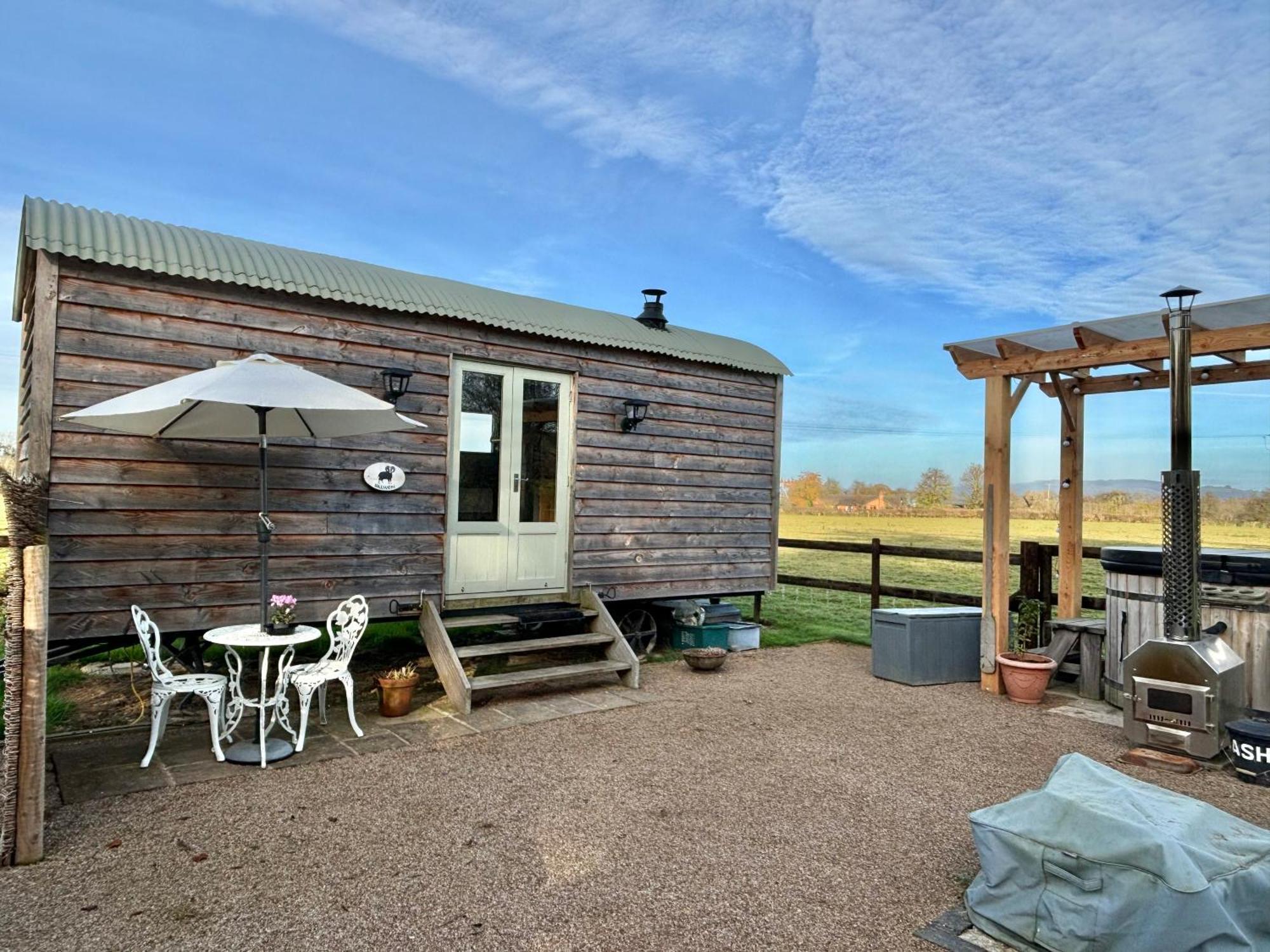 Bron Hafren Bed and Breakfast Montgomery Eksteriør billede
